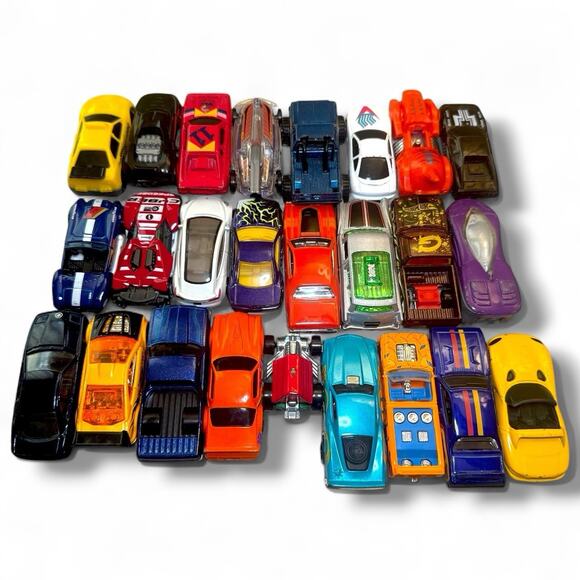 Hot Wheels Matchbox 25 Mixed Diecast Toy Car Lot – Snoopy Racer Pack - Picture 3 of 11